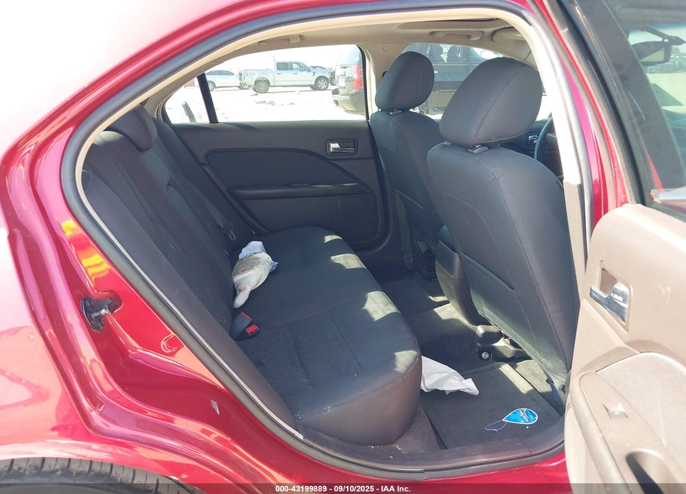 2011 FORD FUSION VIN: 3FAHP0HA6BR154667