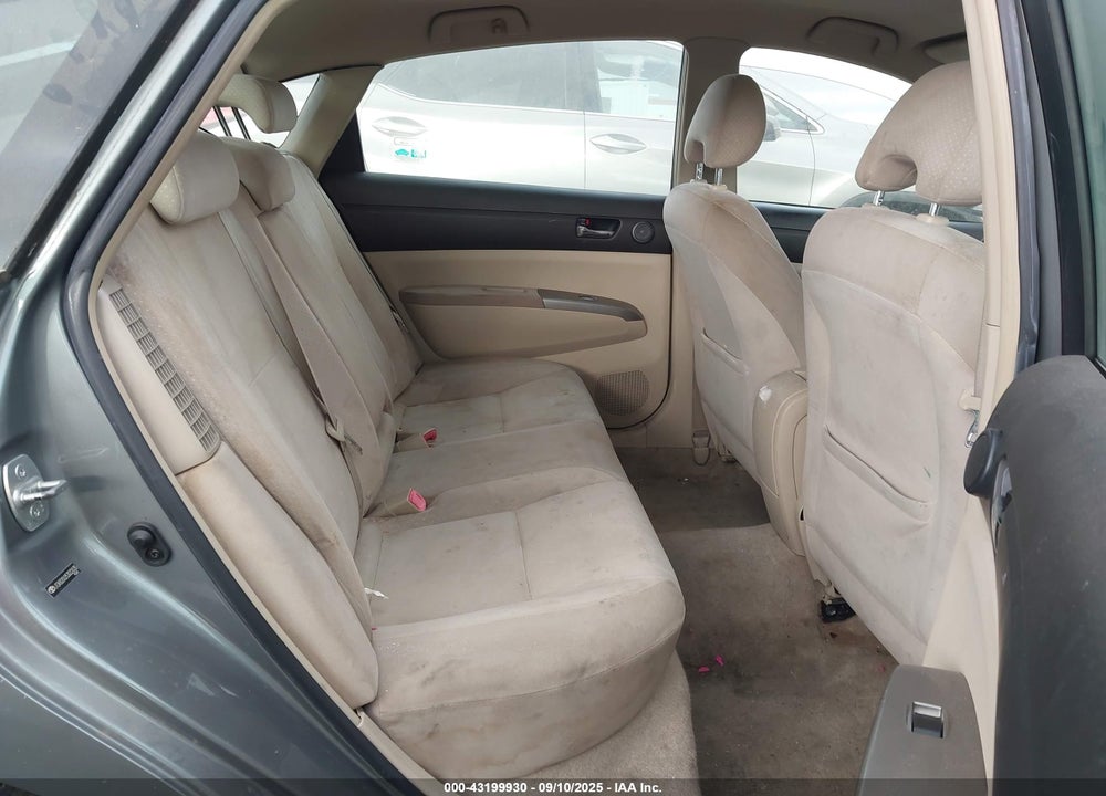 2005 TOYOTA PRIUS VIN: JTDKB20U253032035