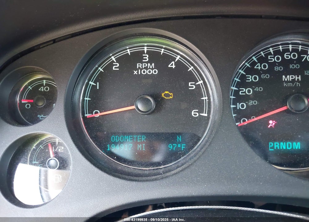2013 CHEVROLET TAHOE VIN: 1GNSKAE09DR183084