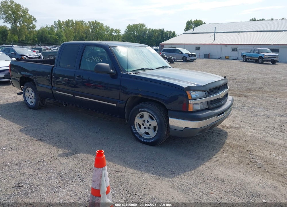 2005 CHEVROLET SILVERADO 1500 LS VIN: 2GCEC19T951267553