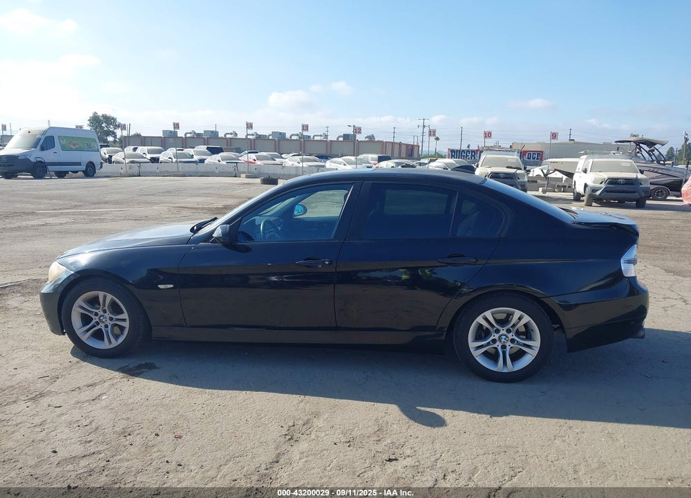2008 BMW 328I VIN: WBAVA33558P142274