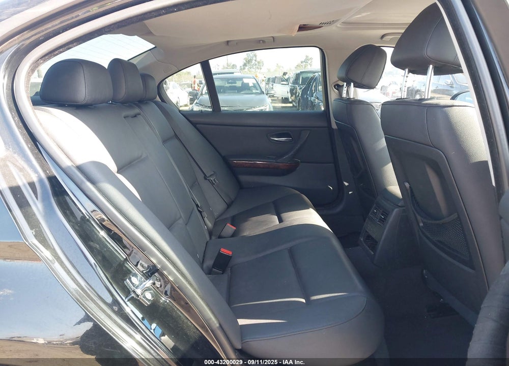 2008 BMW 328I VIN: WBAVA33558P142274