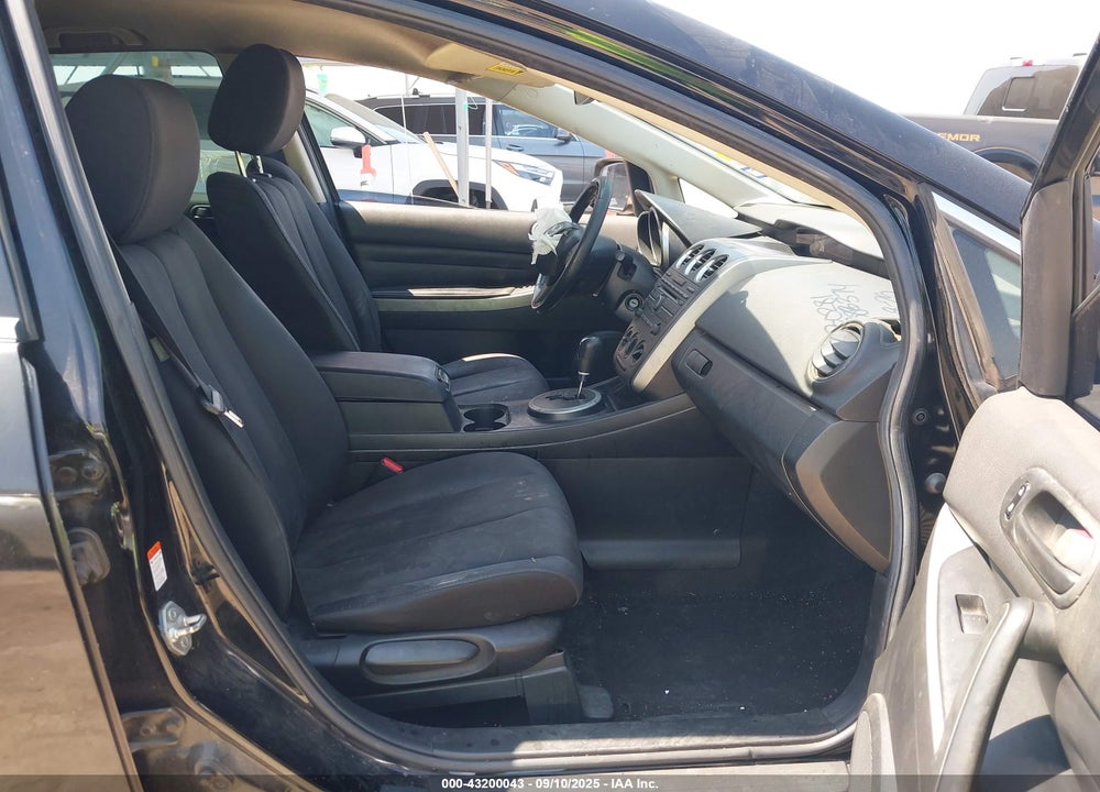2011 MAZDA CX-7 I SPORT VIN: JM3ER2B52B0388374