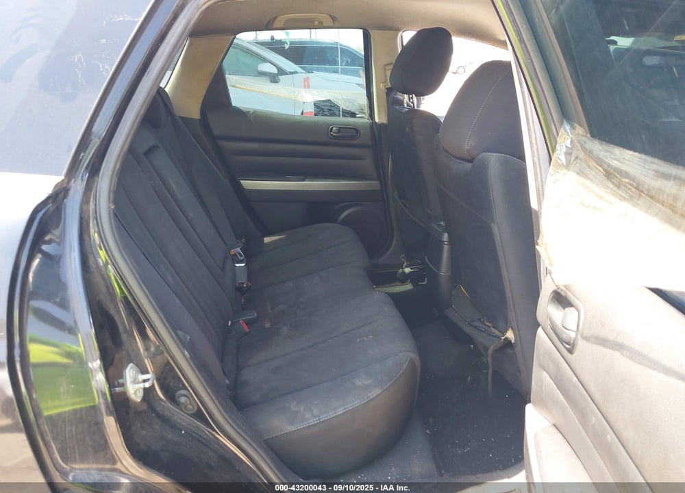 2011 MAZDA CX-7 I SPORT VIN: JM3ER2B52B0388374