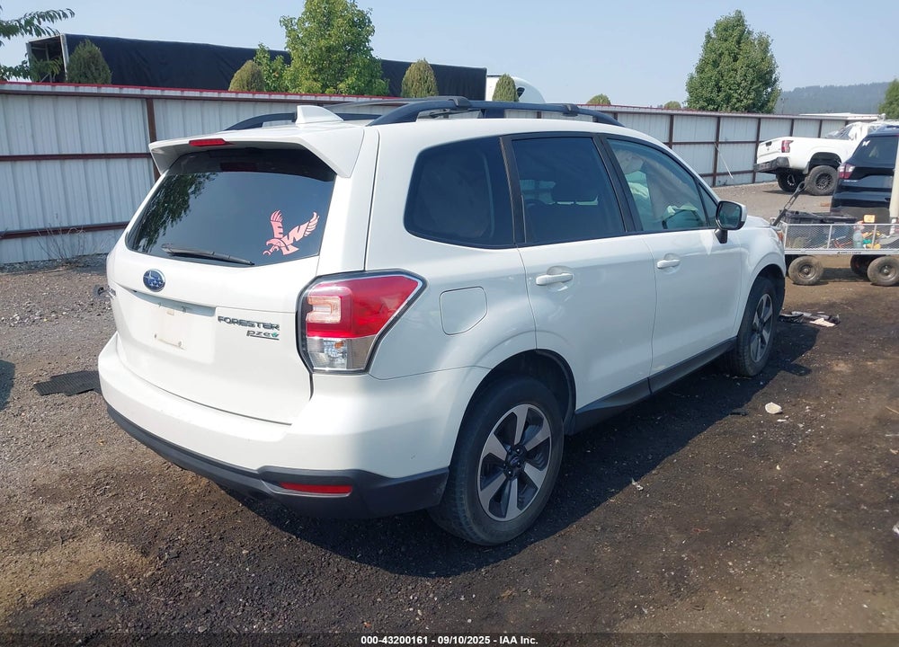 2017 SUBARU FORESTER VIN: JF2SJAEC8HH806648