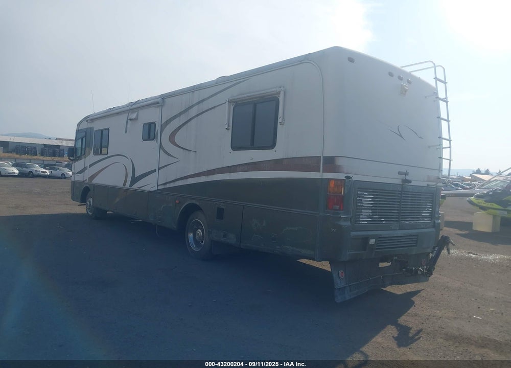 1998 FREIGHTLINER CHASSIS X LINE MOTOR HOME VIN: 4UZ6XFBC4WCA78111