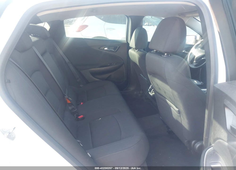 2016 CHEVROLET MALIBU VIN: 1G1ZE5ST0GF216072