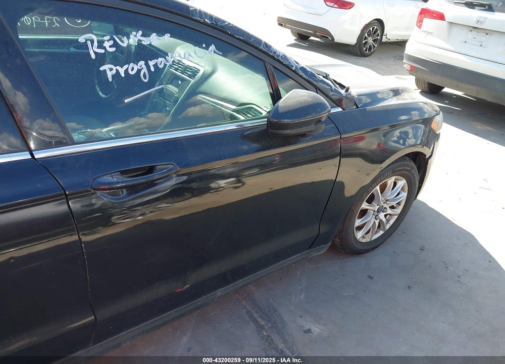 2015 FORD FUSION VIN: 3FA6P0G70FR279098