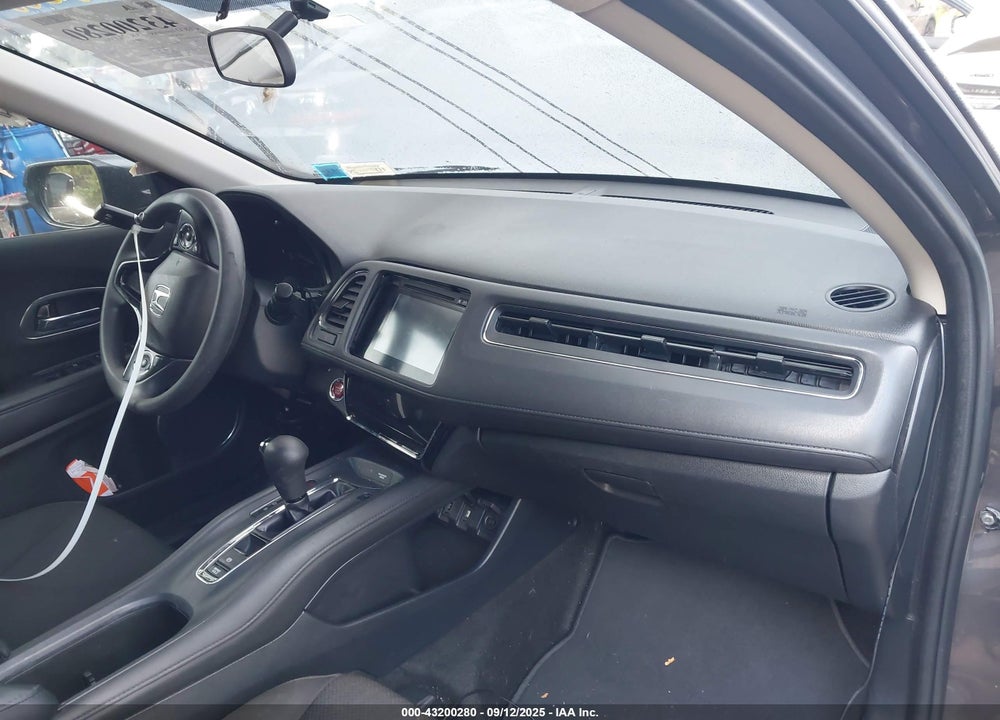 2017 HONDA HR-V VIN: 3CZRU6H50HM727737