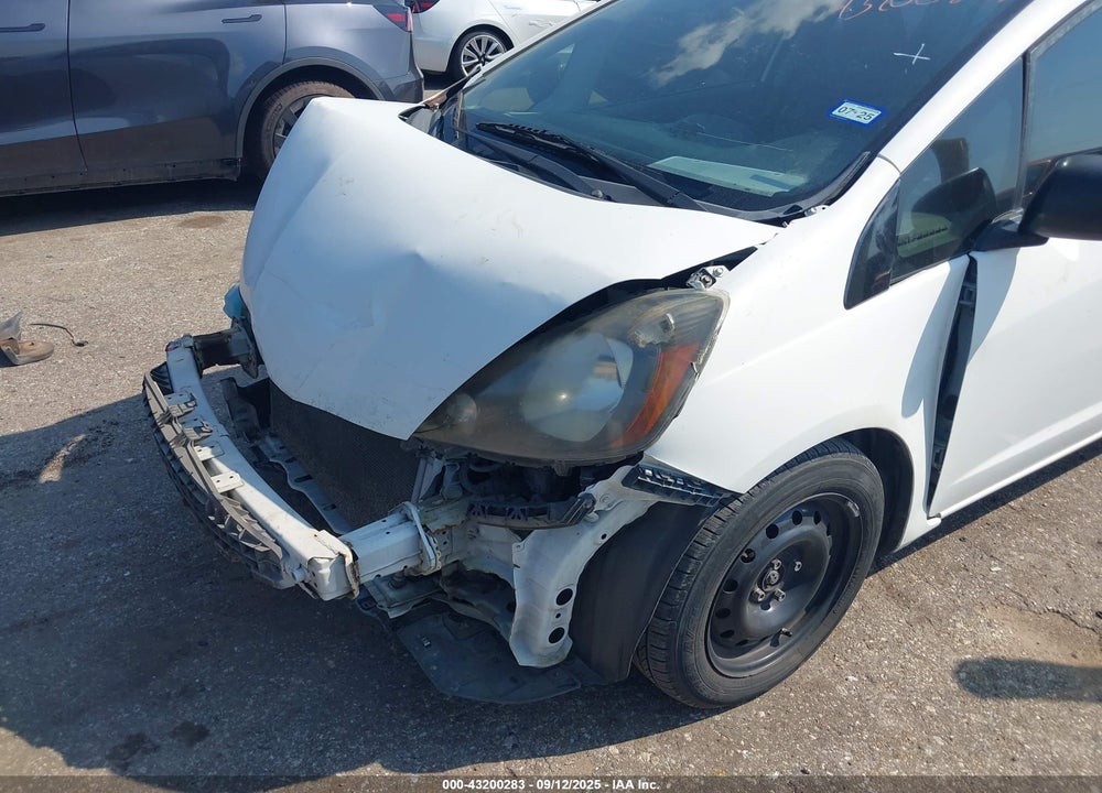 2009 HONDA FIT VIN: JHMGE88269S032469