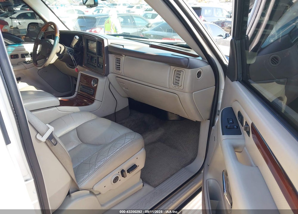 2003 CADILLAC ESCALADE STANDARD VIN: 1GYEK63N73R184468