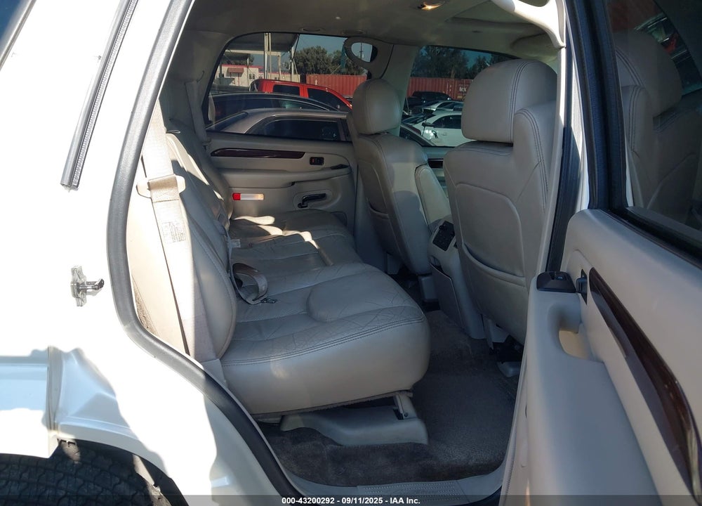 2003 CADILLAC ESCALADE STANDARD VIN: 1GYEK63N73R184468