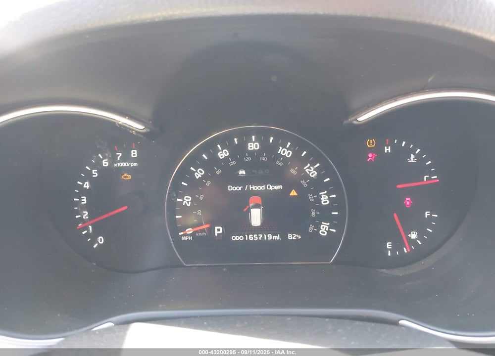 2014 KIA SORENTO VIN: 5XYKUDA75EG537643