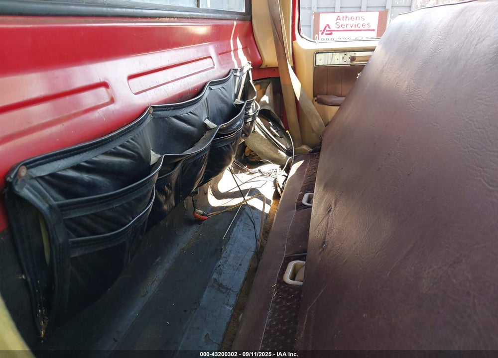 1984 CHEVROLET C10 VIN: 1GCDC14H0ES131858
