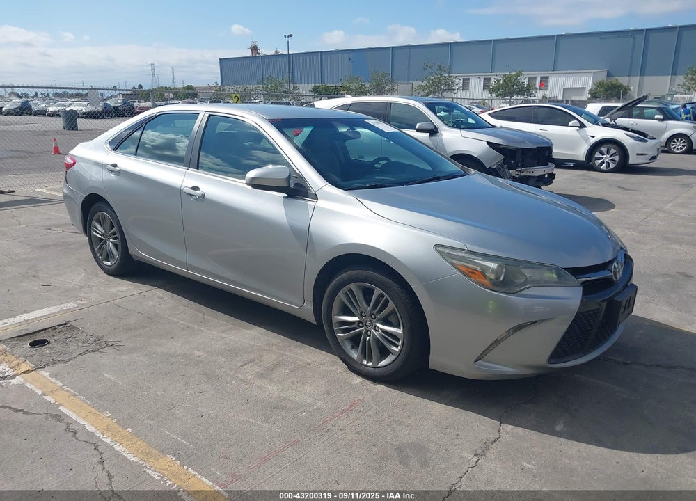 2015 TOYOTA CAMRY SE VIN: 4T1BF1FK1FU022222