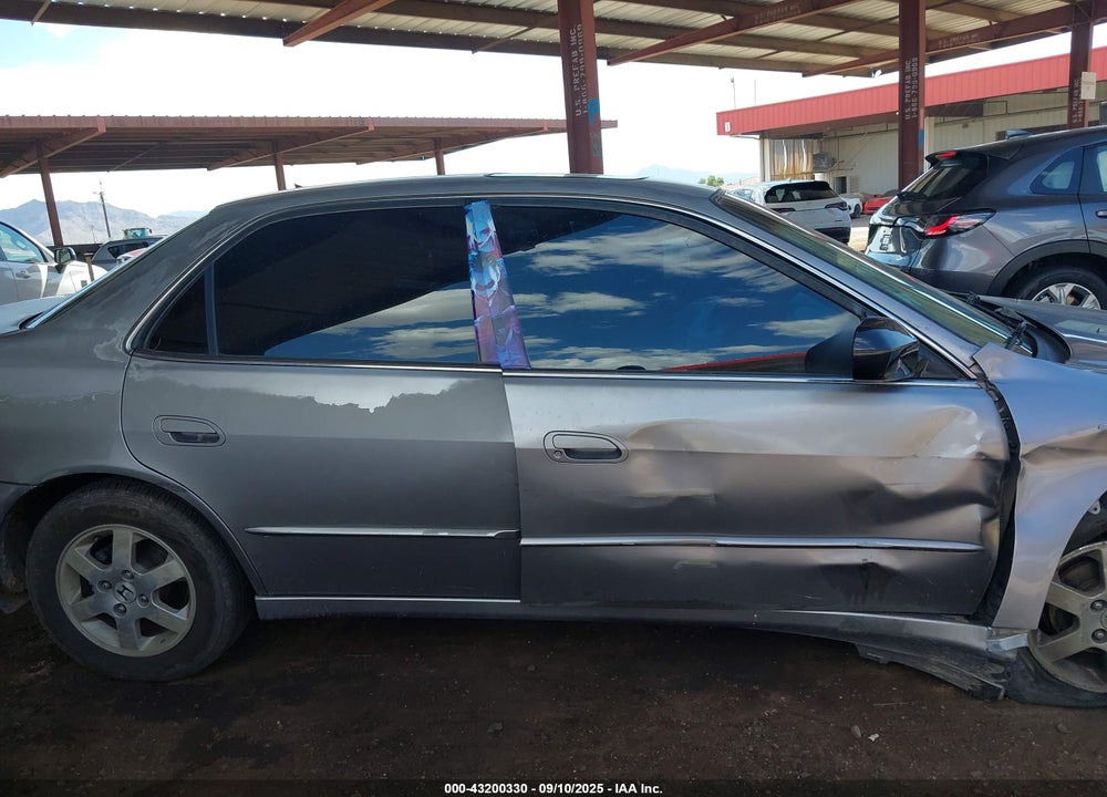 2000 HONDA ACCORD 2.3 EX VIN: JHMCG5552YC032208