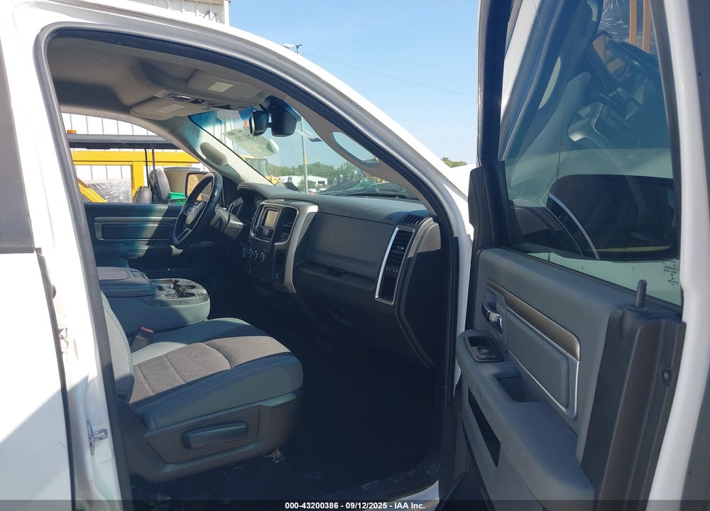 2014 RAM 1500 VIN: 1C6RR7LT8ES201384
