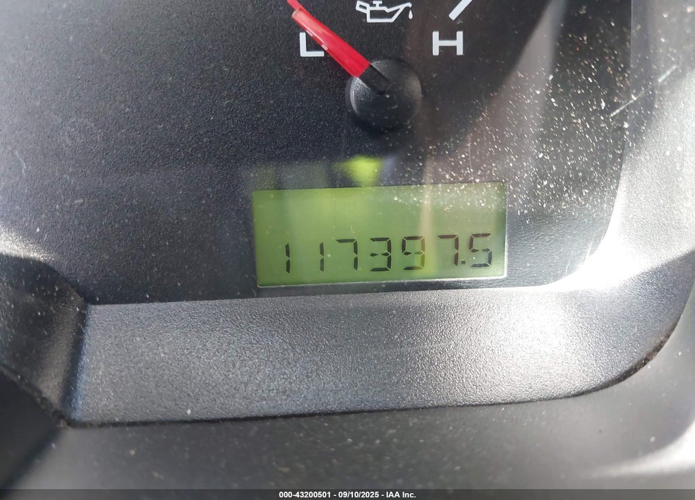 2005 FORD F-150 STX/XL/XLT VIN: 1FTRF12255NB43711
