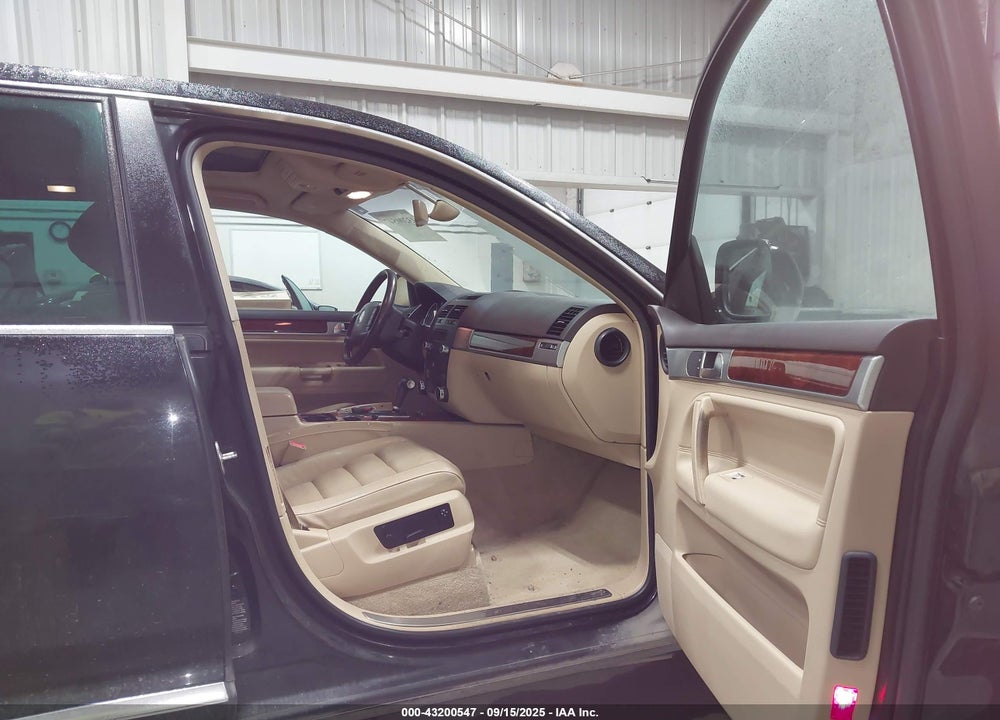 2005 VOLKSWAGEN TOUAREG V6 VIN: WVGZG77L75D070778