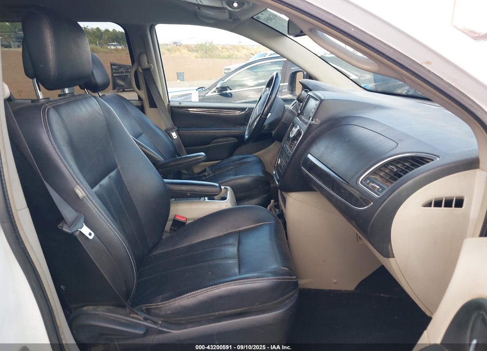 2014 CHRYSLER TOWN & COUNTRY TOURING VIN: 2C4RC1BG7ER435819