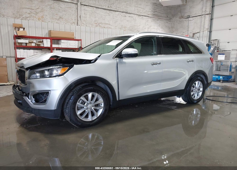 2016 KIA SORENTO VIN: 5XYPGDA31GG035385