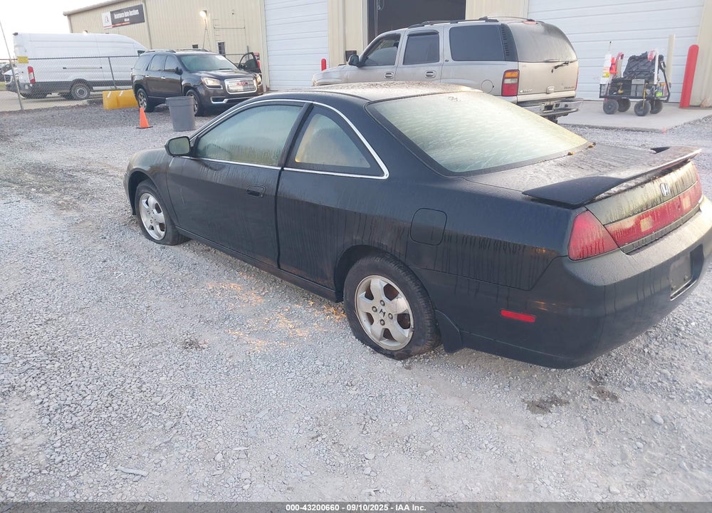 2002 HONDA ACCORD 2.3 EX VIN: 1HGCG32552A006295