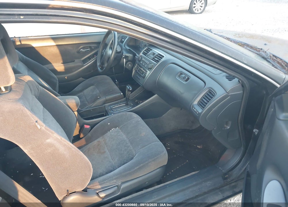 2002 HONDA ACCORD 2.3 EX VIN: 1HGCG32552A006295