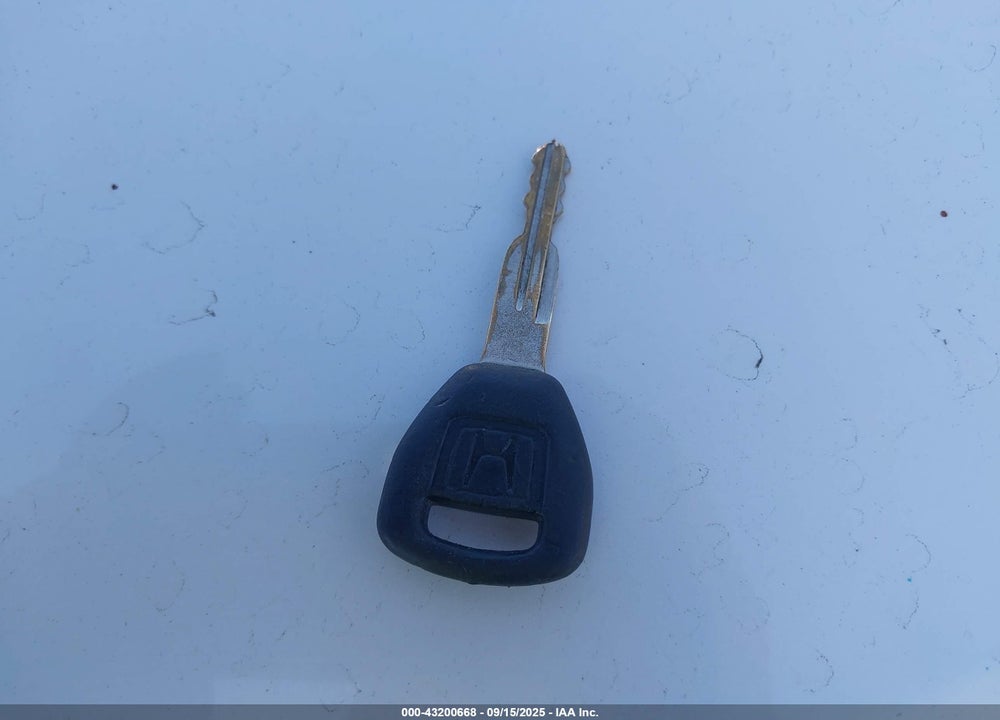 1999 HONDA ACCORD LX VIN: 1HGCG5647XA092827
