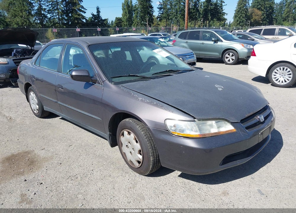 1999 HONDA ACCORD LX VIN: 1HGCG5647XA092827