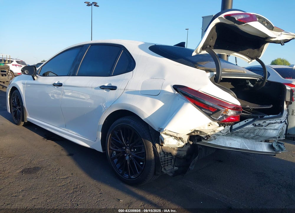 2021 TOYOTA CAMRY VIN: 4T1T11AK2MU463638