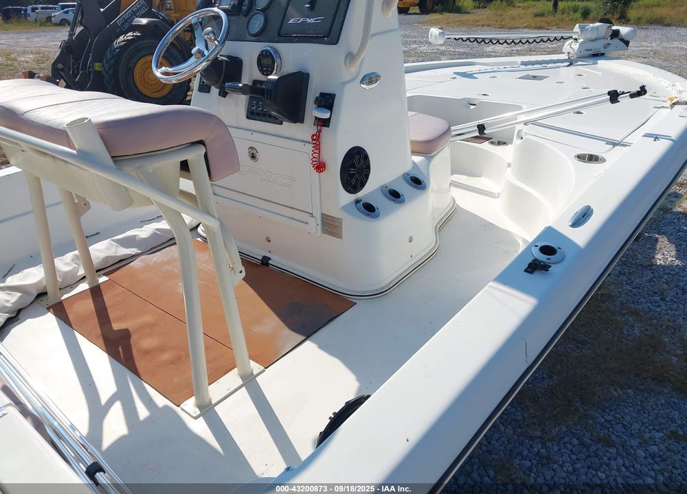 2019 EPIC OTHER VIN: GQEA42FEK819