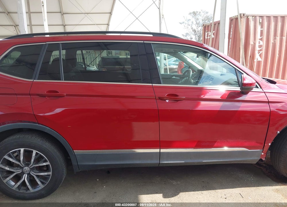 2020 VOLKSWAGEN TIGUAN VIN: 3VV3B7AX0LM095321