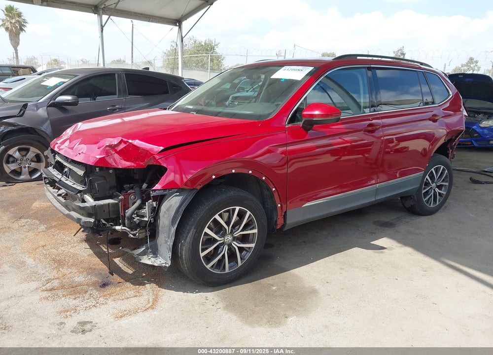 2020 VOLKSWAGEN TIGUAN VIN: 3VV3B7AX0LM095321