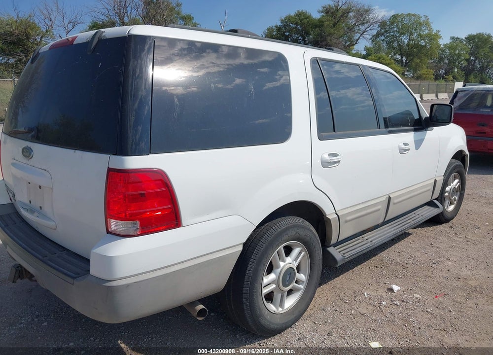 2003 FORD EXPEDITION XLT VIN: 1FMPU16L03LA11752