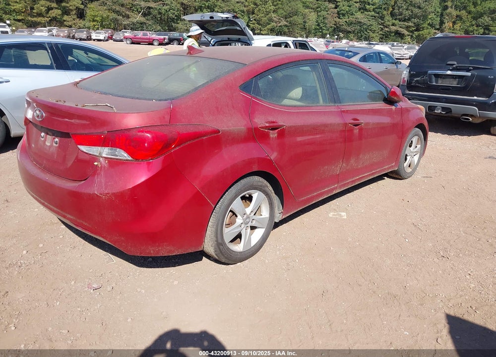 2013 HYUNDAI ELANTRA GLS VIN: KMHDH4AE0DU521984