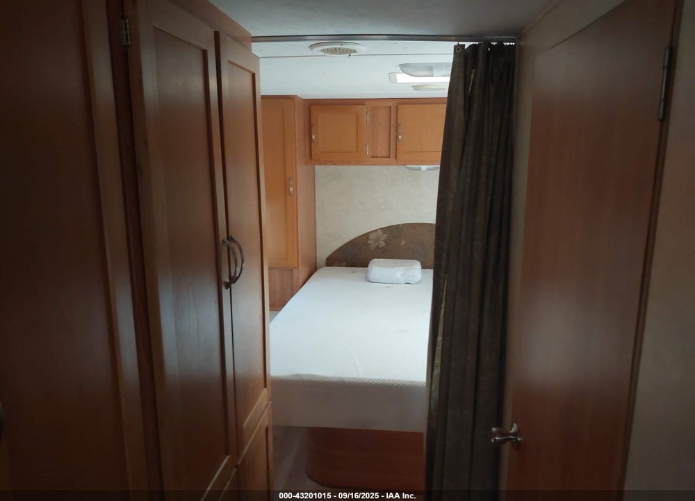 2007 UNDEFINED --- VIN: 4YDT271256L609962