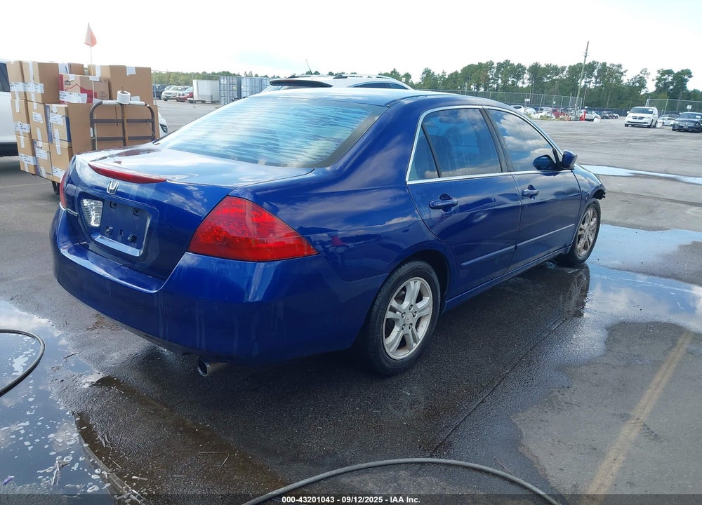 2007 HONDA ACCORD 2.4 EX VIN: 1HGCM56717A105056