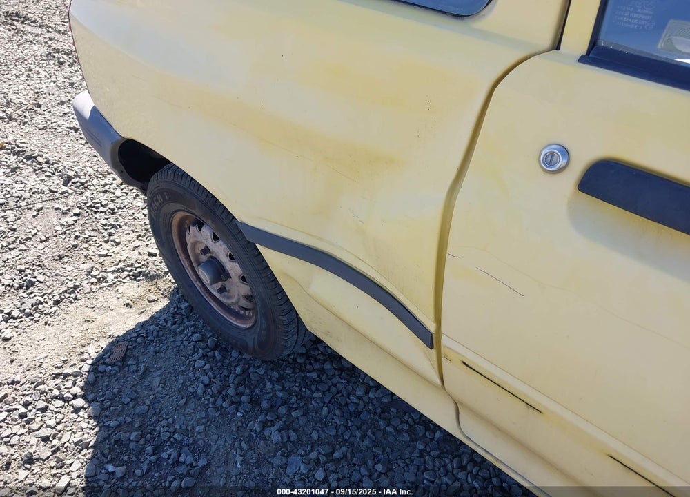 1991 FORD FESTIVA L VIN: KNJPT05HXM6117928