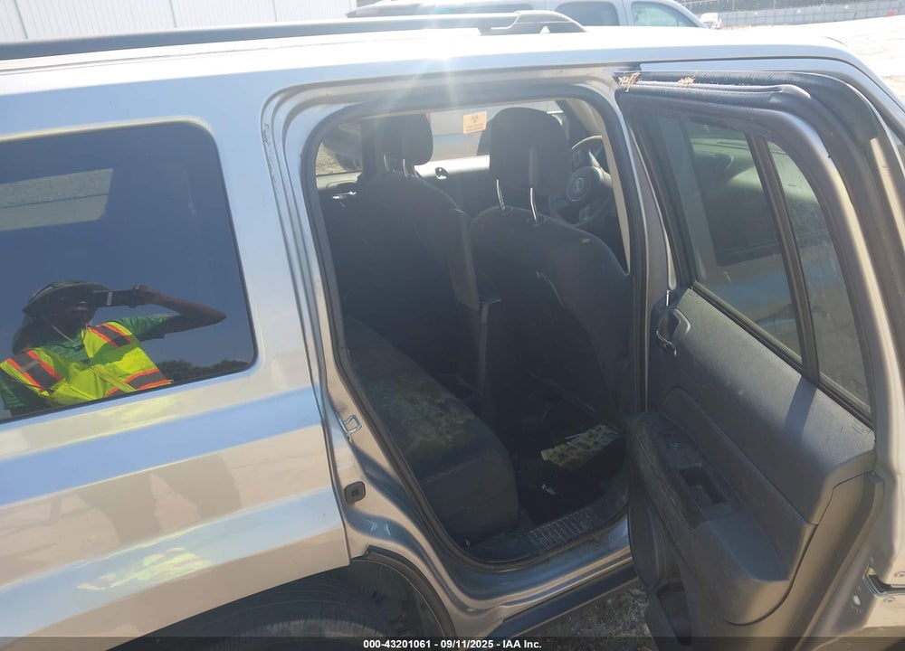 2016 JEEP PATRIOT VIN: 1C4NJPBB8GD519164