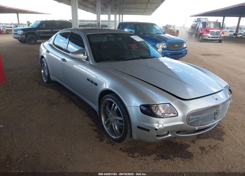 2005 MASERATI QUATTROPOR VIN: ZAMCE39A250020099