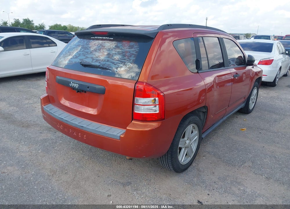 2008 JEEP COMPASS SPORT VIN: 1J8FT47018D747084