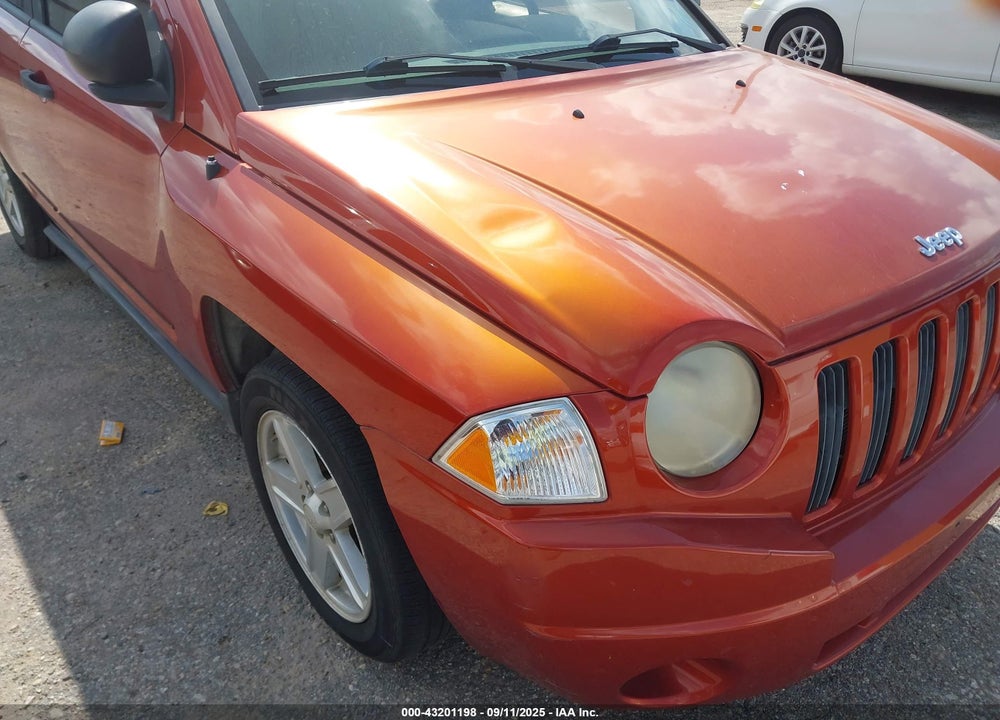 2008 JEEP COMPASS SPORT VIN: 1J8FT47018D747084