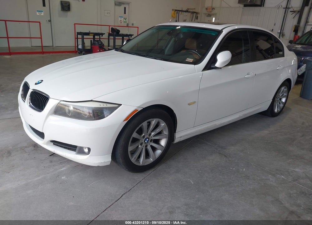 2011 BMW 3 SERIES VIN: WBAPH7C54BE677451