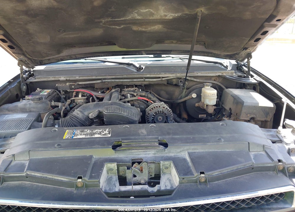 2009 CHEVROLET SUBURBAN 1500 VIN: 1GNFC26099R289352