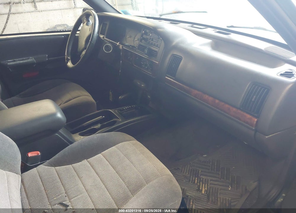 1998 JEEP GRAND CHEROKEE VIN: 1J4GZ58SXWC247728