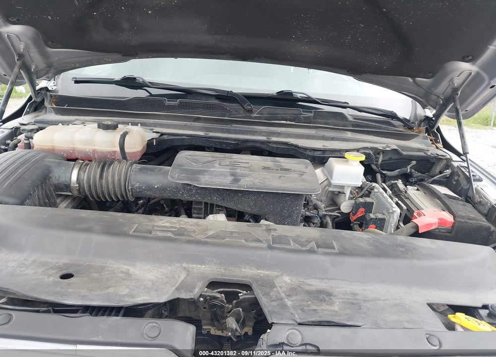 2022 RAM 1500 BIG HORN 4X4 5'7 BOX VIN: 1C6RRFFG2NN422776