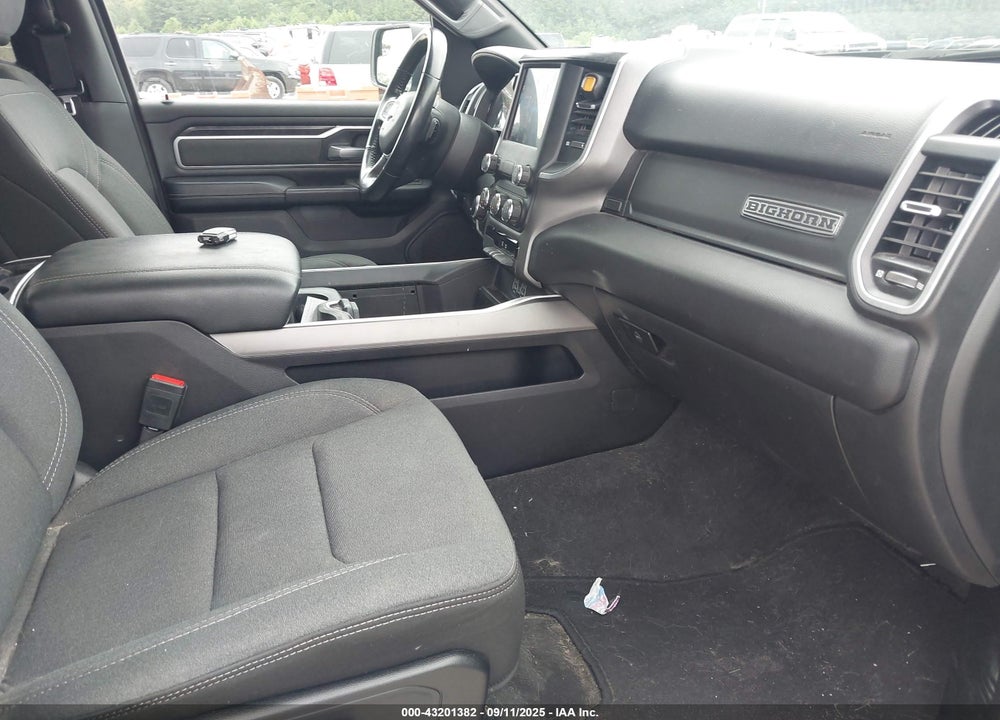2022 RAM 1500 BIG HORN 4X4 5'7 BOX VIN: 1C6RRFFG2NN422776