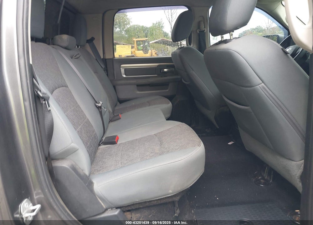 2016 RAM 1500 VIN: 1C6RR7LT3GS353088