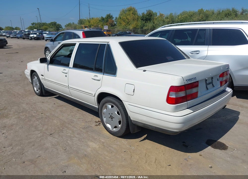 1997 VOLVO 960 VIN: YV1KS9602V1120411