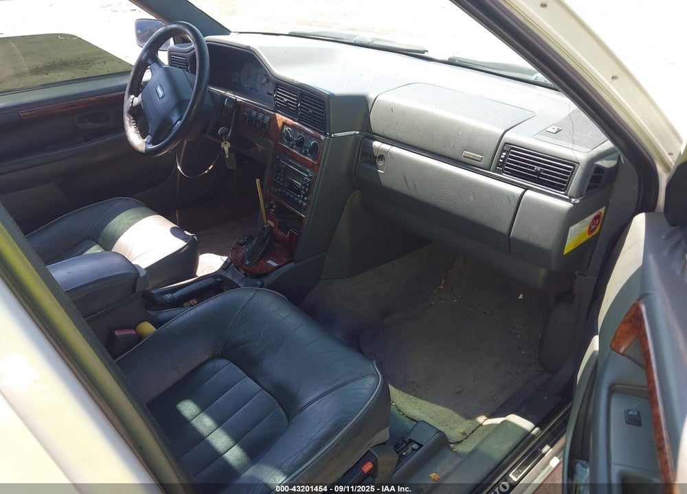1997 VOLVO 960 VIN: YV1KS9602V1120411